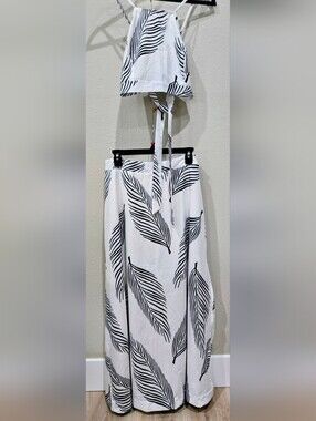 SHEIN White & Black Leaf Print Skirt Set